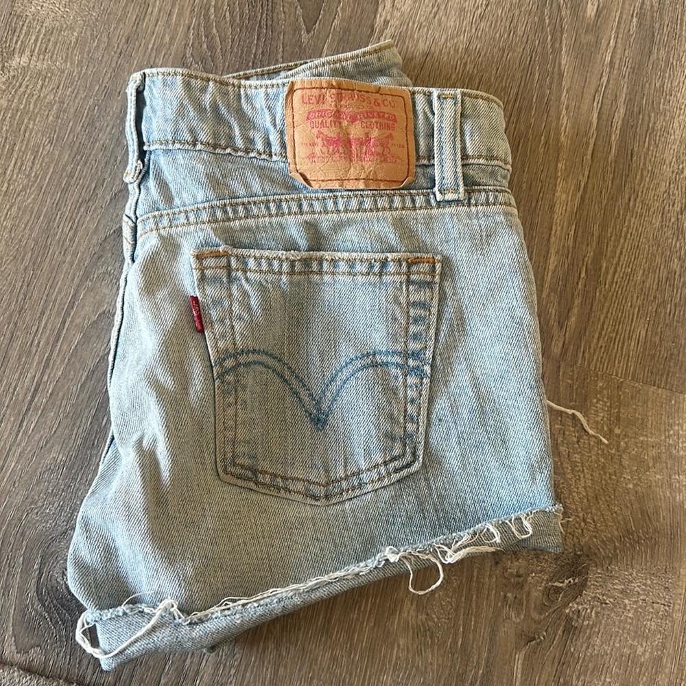 Levi Jean Shorts